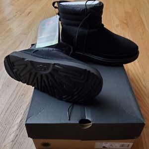 UGG M Classic mini lace-up weather boots size 8 black